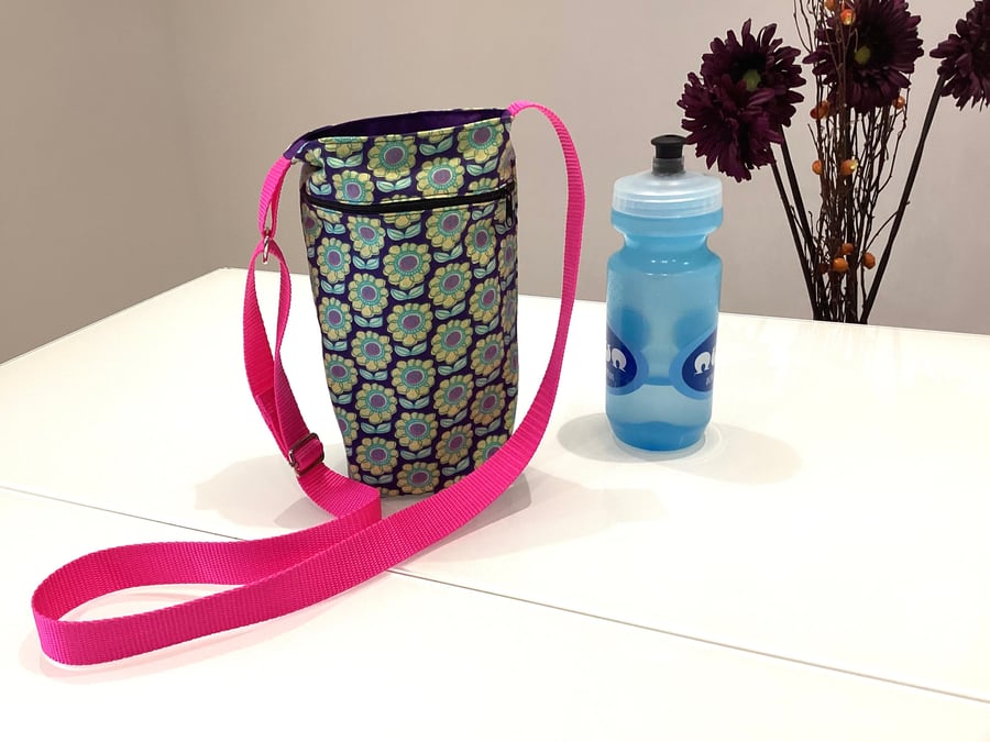 Water bottle bag, drinks bottle bag, Fully reversible drinks bag. Water bottle b