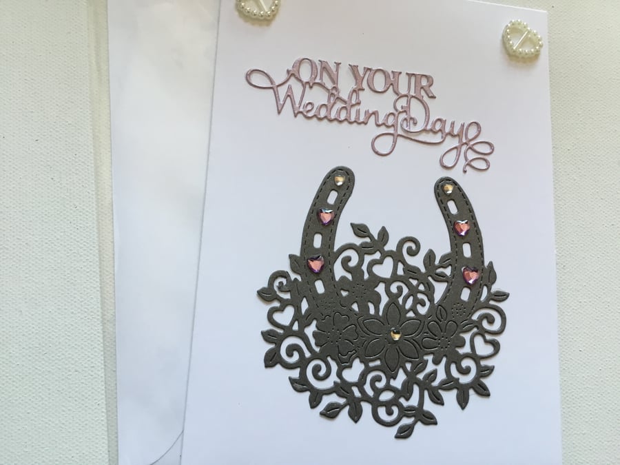 Wedding day card. Lucky horseshoe. Handmade wedding day card. CC198. 