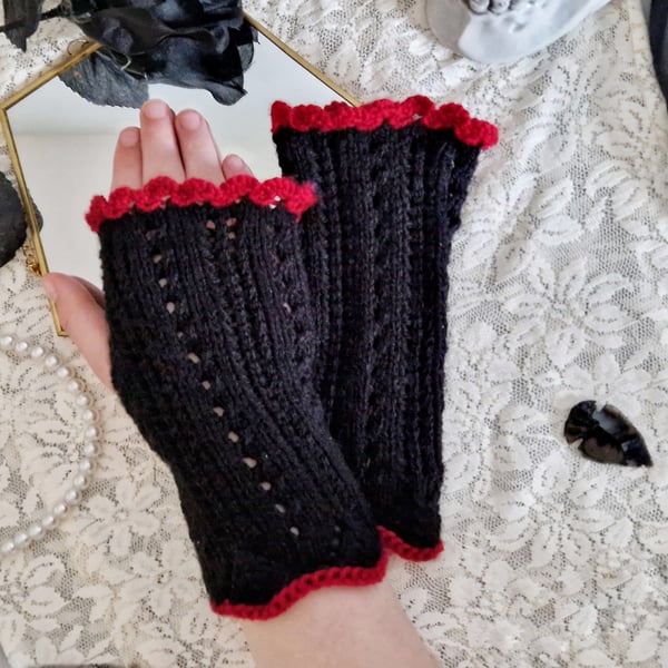 Red and Black Gothic Lace Fingerless Gloves 