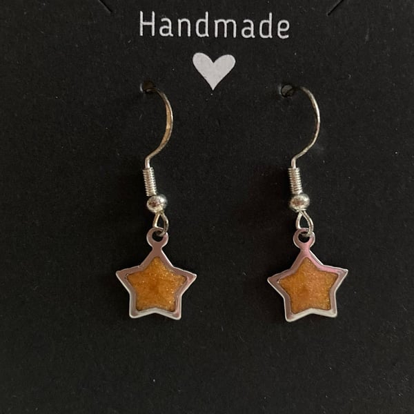 Gold star earrings