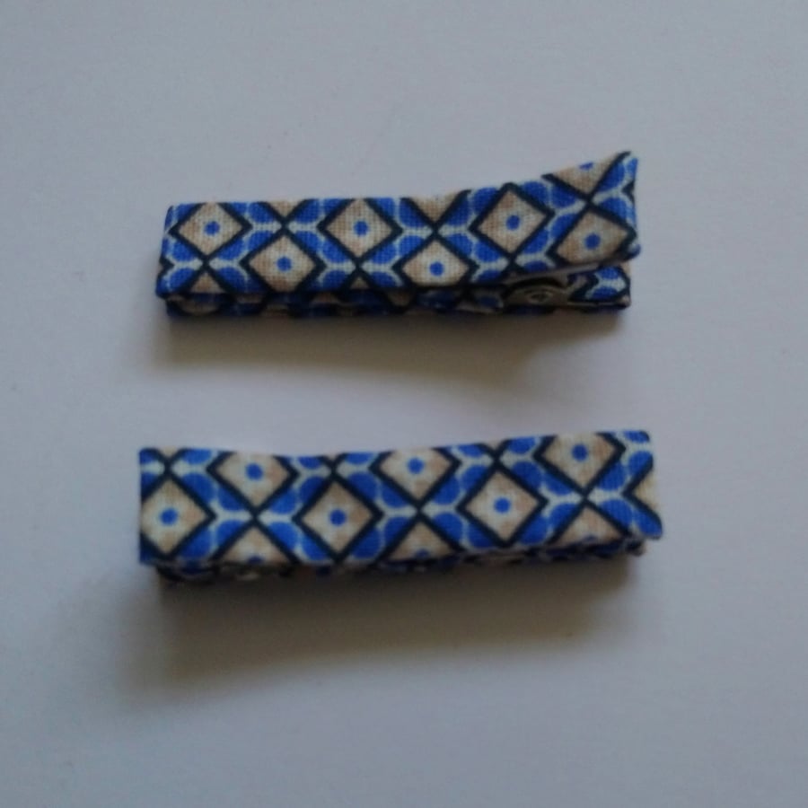 Blue Diamond Design Fabric Hair Clip Pair