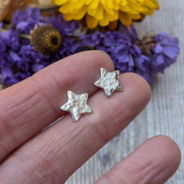 Sterling Silver Hammered Star Stud Earrings - JBJ3004