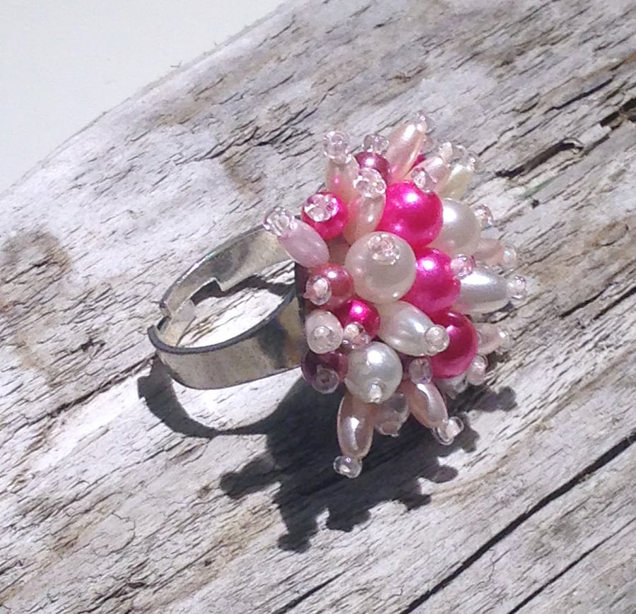 Pink and White Pearly Bead Ring - UK Free Post