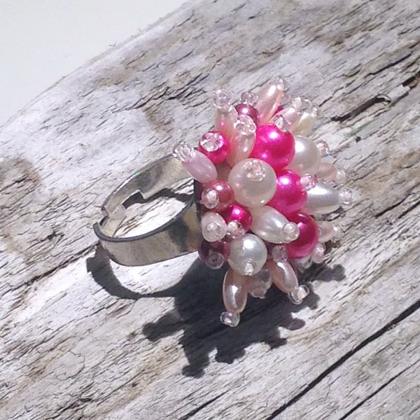 Pink and White Pearly Bead Ring - UK Free Post