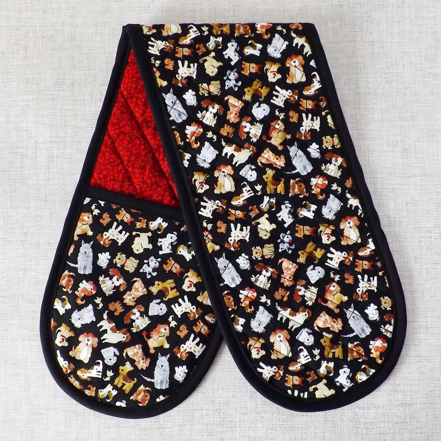 SALE: Oven Gloves, Dogs, Quilted
