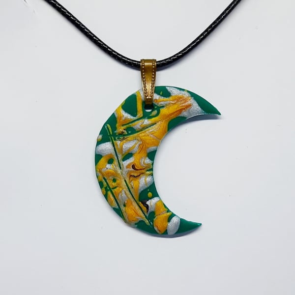 Crescent moon pendant 