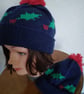 Christmas hat with holly motif. Adult or child. wool. - Image 1