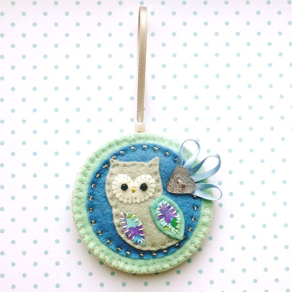 Christmas Decoration...Felt Owl Hanging Decoration