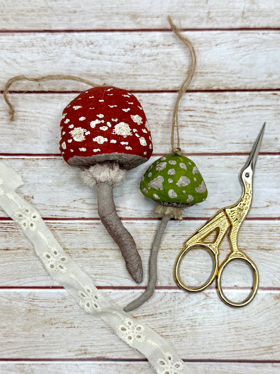 Spun Cotton Vintage Mushroom Pair