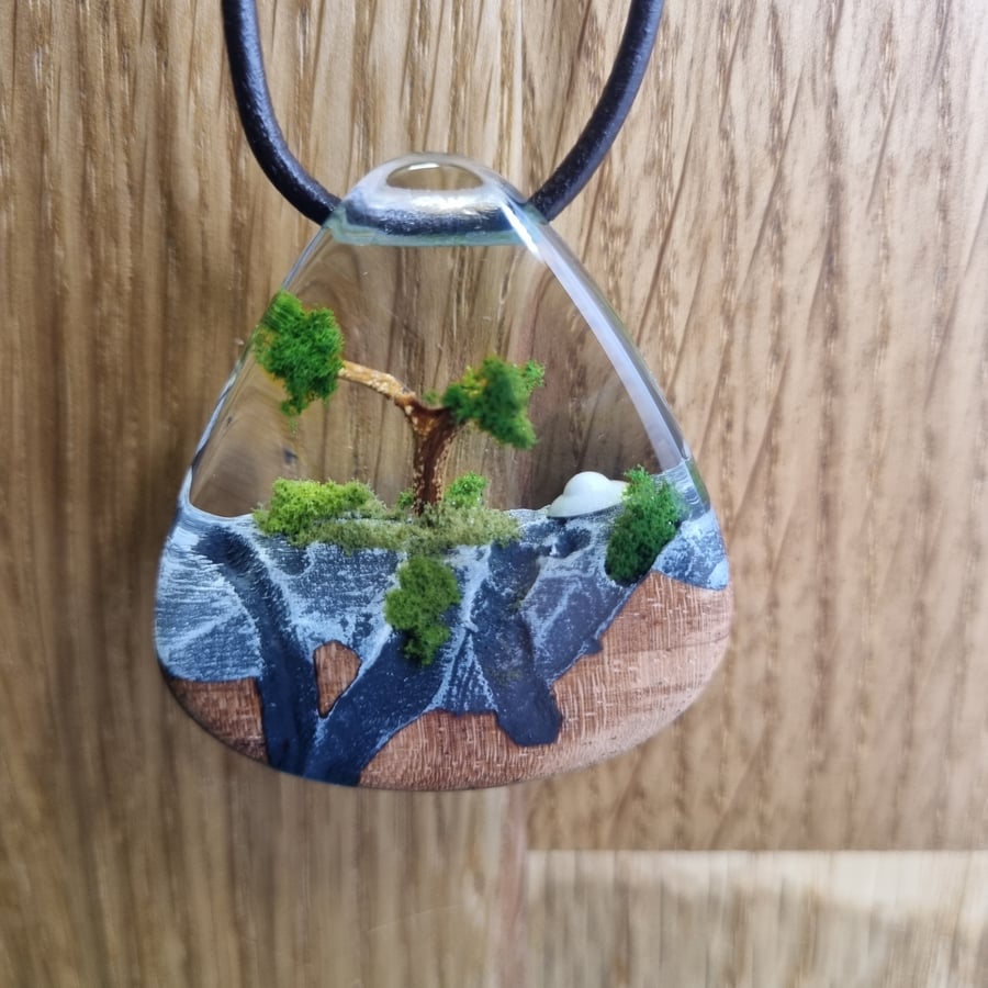 UFO Diorama Pendant