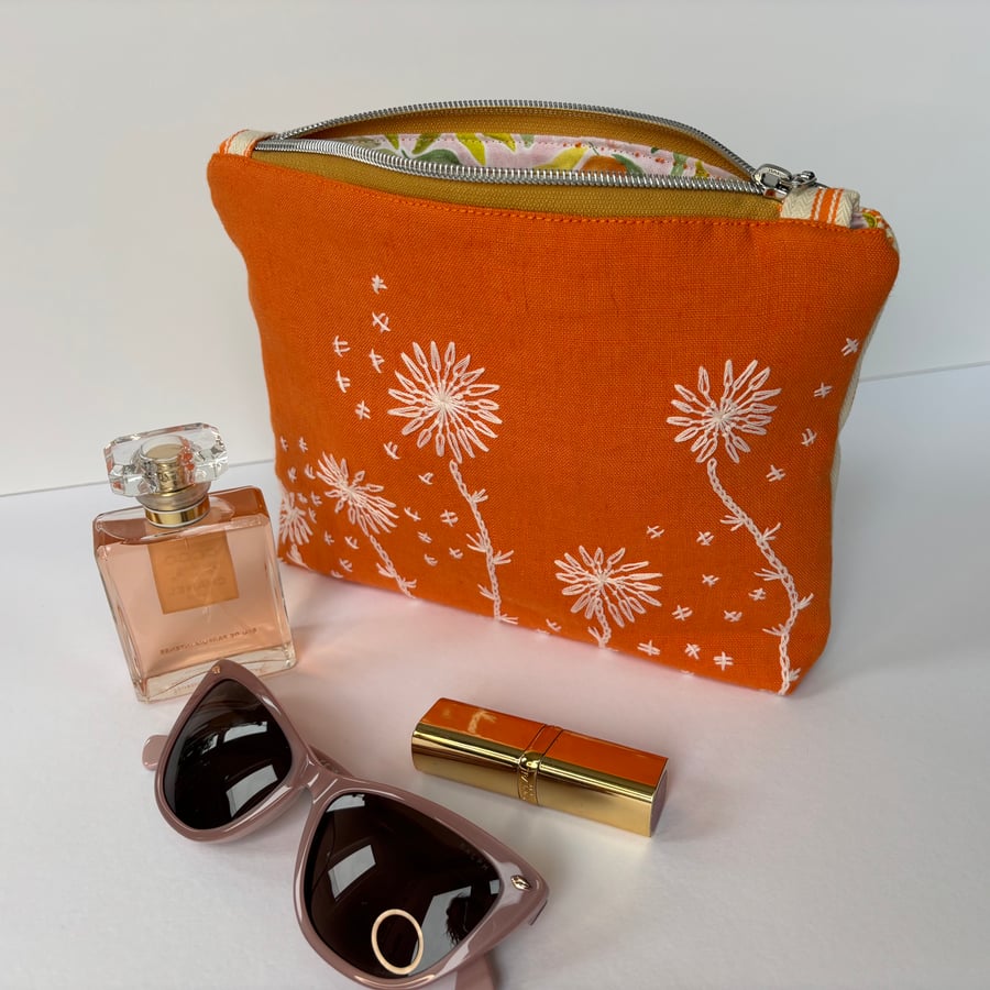 Hand embroidered purse. Hand embroidered bag. Hand embroidered pouch.