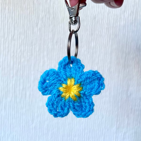 Forget me not Keyring Crocheted 
