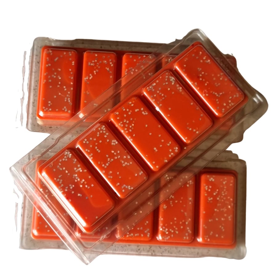 Christmas Fragrance Cranberry and Orange Scented Soy Wax Melts in Clamshell 60g