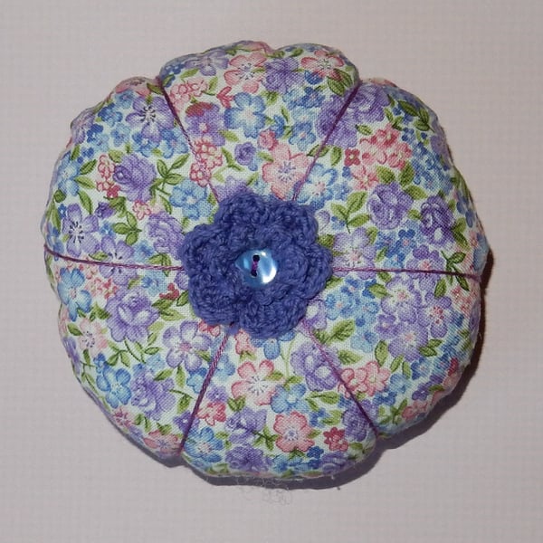 Pin cushion pretty lilac floral