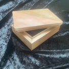 Trinklet box in hardwoods