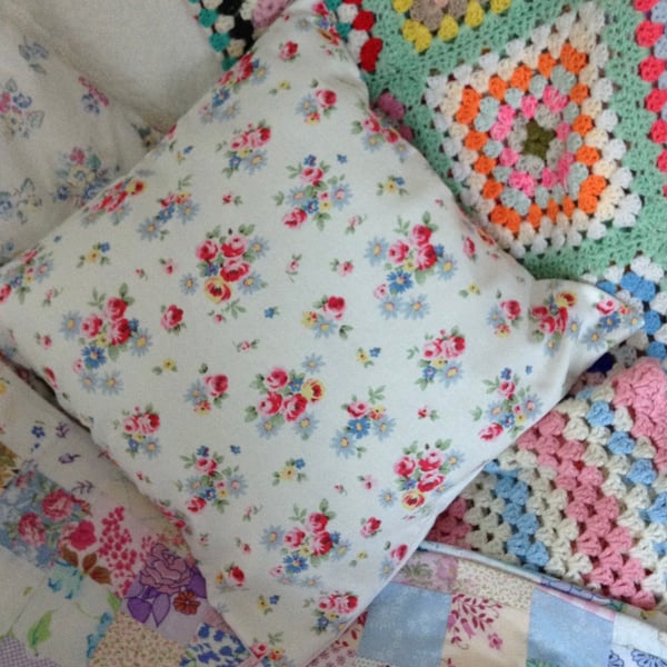 Cath kidston dairy rose design cotton  fabric cushion cover