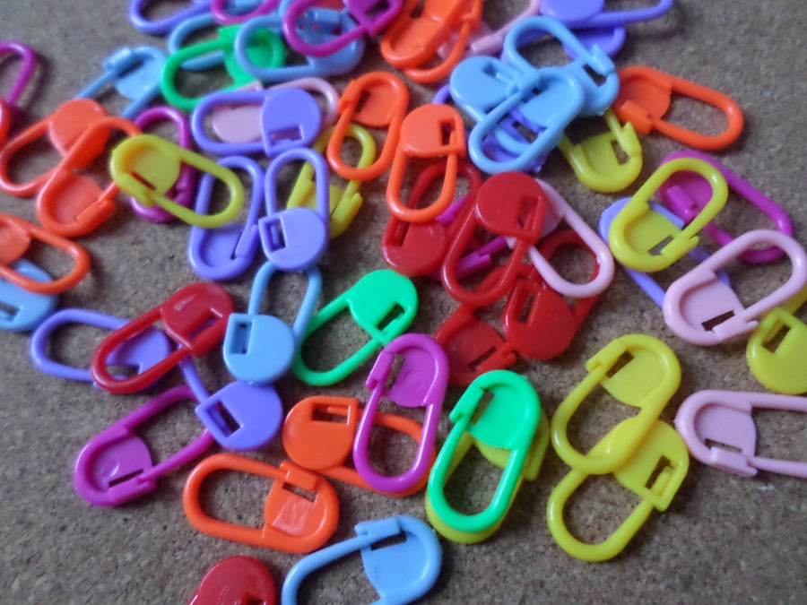 20 x Stitch Holders - Plastic - Mixed Colour 