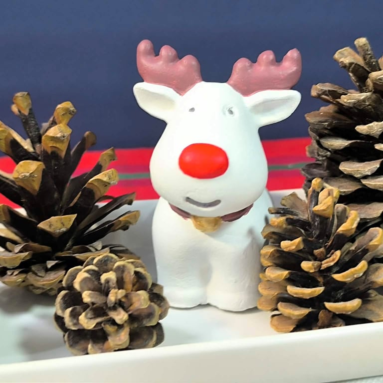 Christmas reindeer Figurine,hand-painted concrete deer statue, festive tabletop