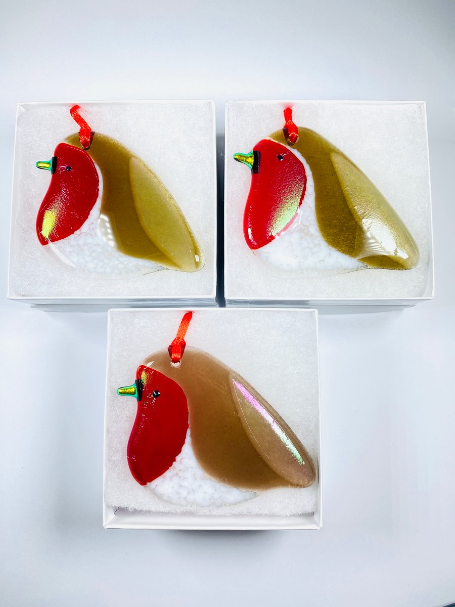 Gorgeous iridescent glass robins - glass Christmas decorations 