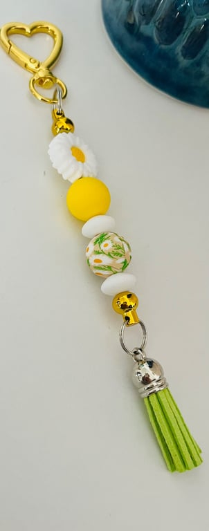 Daisy Keyring or purse charm 