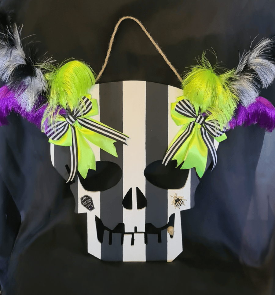 Gorgeous Large Skull Wall Hanger - Stripey with bows