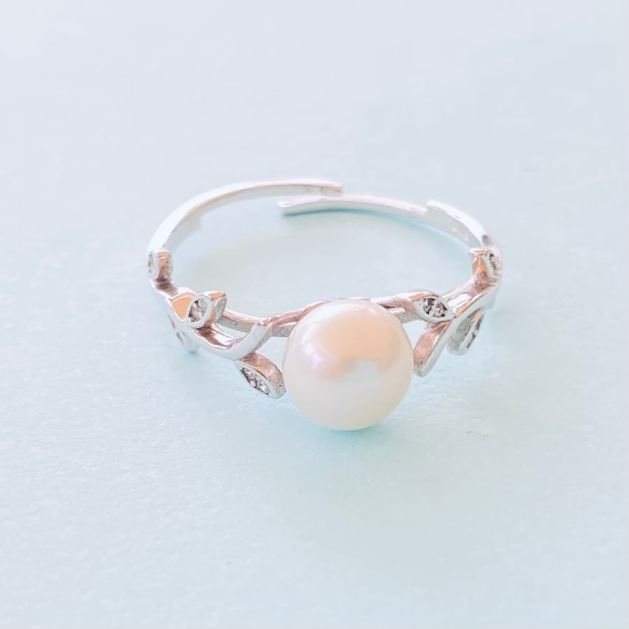 Round Freshwater Pearl Adjustable Sterling Silver Ring 