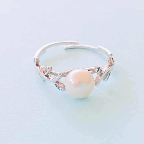 Round Freshwater Pearl Adjustable Sterling Silver Ring 