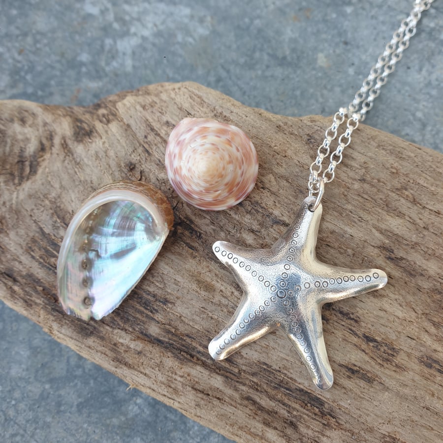 Silver starfish pendant
