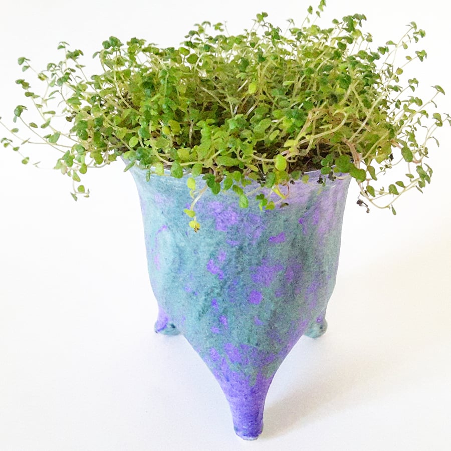 RCeramic Plant Pot Holder with Three Feet