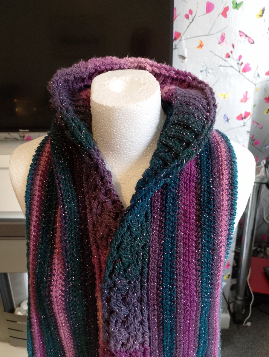 Crochet hooded scarf with Celtic braid edging 