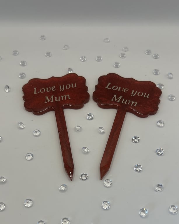 Perfectly Imperfect Resin Plant Labels - "Love you Mum" Deep Red
