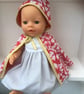 Red patterned cloak with gold trim - Image 1