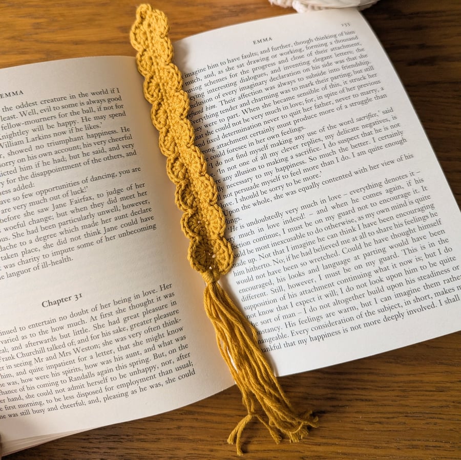 Crochet bookmark - mustard