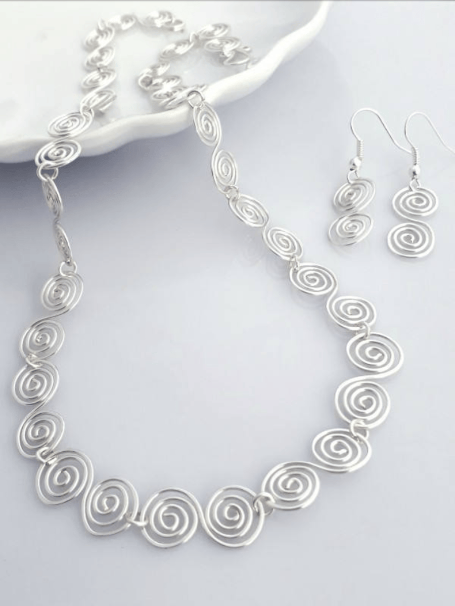 Celtic Spiral Necklace and Earrings jewellery sets Christmas gifts for her