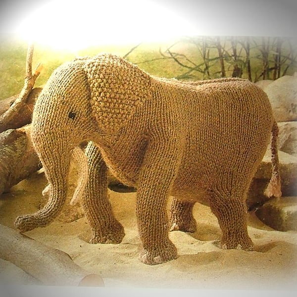 AFRICAN ELEPHANT knitting pattern by Georgina Manvell 