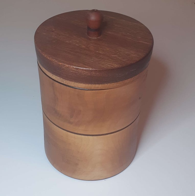 Sycamore & Sapele Wooden Pot with Lid – Rustic Kitchen Container