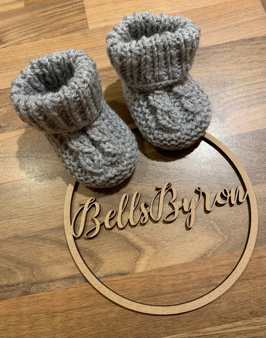 Baby booties, Neutral Grey cable baby booties, 0-3 month size