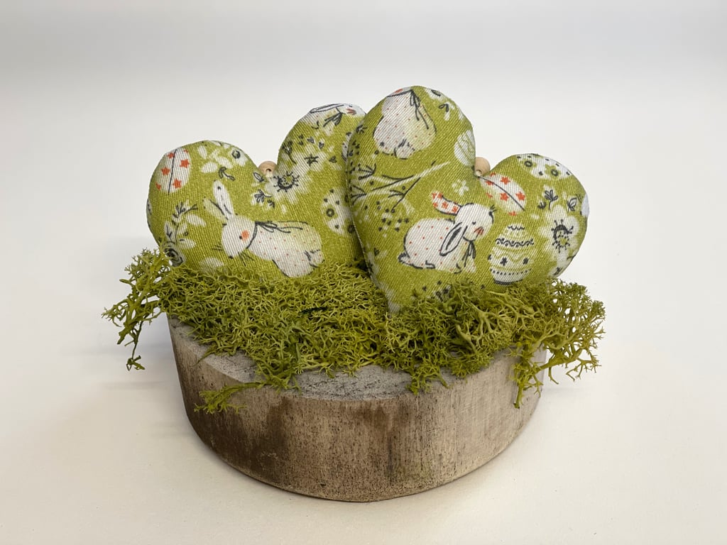 Set 2 Hanging Hearts Green Easter Decoration Bunny Egg Farmhouse Spring Decor