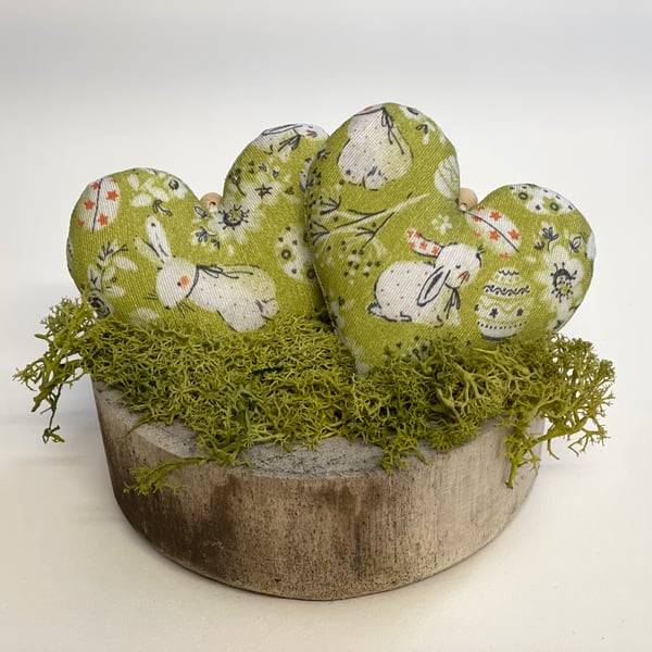 Set 2 Hanging Hearts Green Easter Decoration Bunny Egg Farmhouse Spring Decor