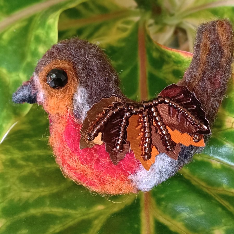 Robin Needle Felted Brooch Pin