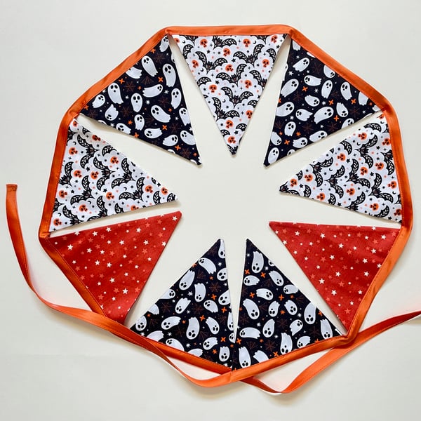 Halloween Bunting with ghosts 