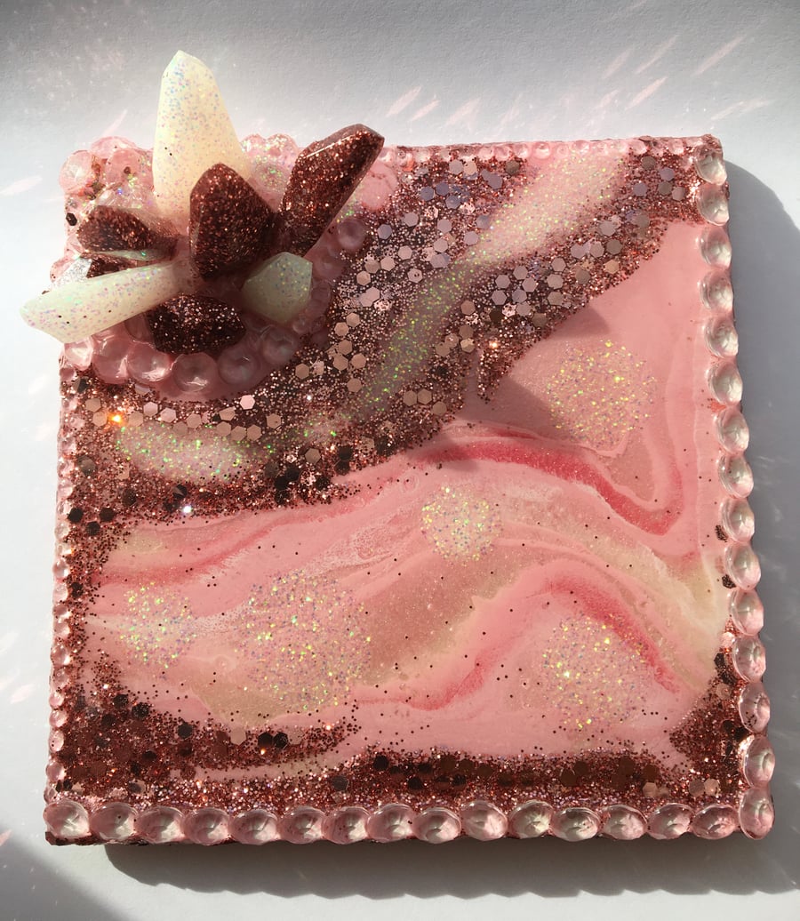 Resin art, pink, sparkly, ring holder, jewellery dish, perfume display