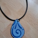 Teardrop pendant with swirly pattern