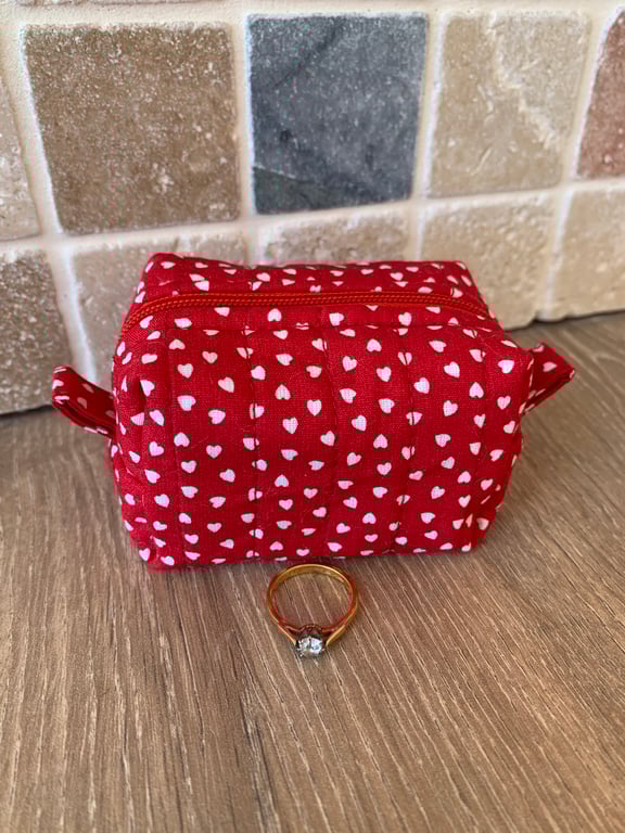 Red With White Hearts Quilted Fabric Mini Box Bag