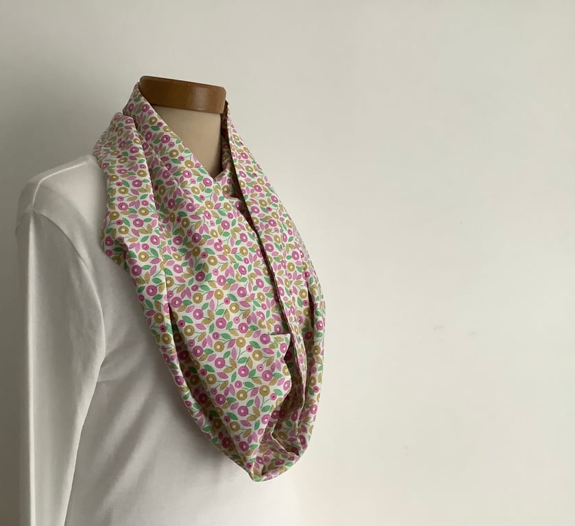COTTON  lawn infinity scarf. ' Retro Blooms' . Pinks, green. Floral. 