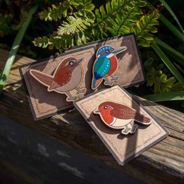 Feathered Friends Wooden Pin Set – Wren, Kingfisher & Robin (Set of 3)