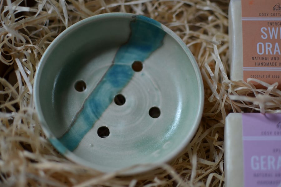 Horizon soap dish Gift Set - includes two eco friendly soap 