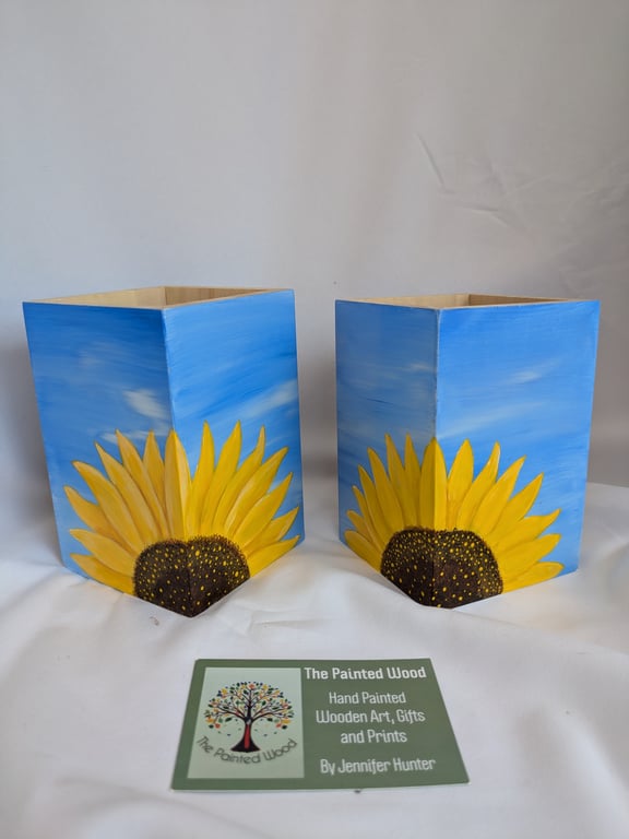 Hand Painted Wooden Pen, Pencil, Make-up Brush Pot or Holder, Sunflower
