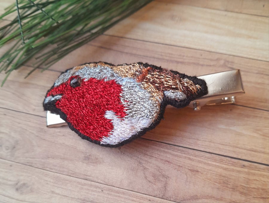 Hand Embroidered Robin Hair Slide