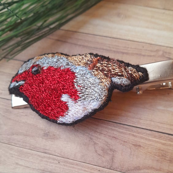 Hand Embroidered Robin Hair Slide